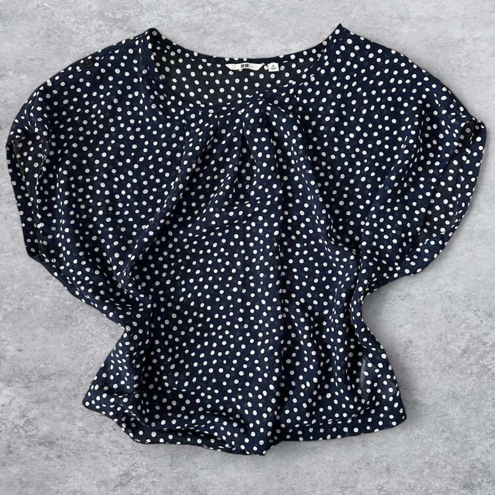 Uniqlo Womens Navy Blue White Polka Dot Pleated Short Sleeve Blouse Size M